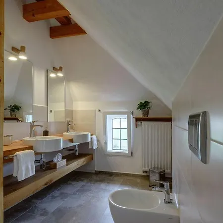 Huus South-west Ferienhaus *