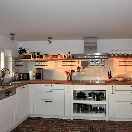 Huus South-west Dom wakacyjny Uelvesbull