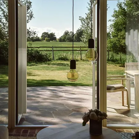 Huus South-west * Uelvesbull